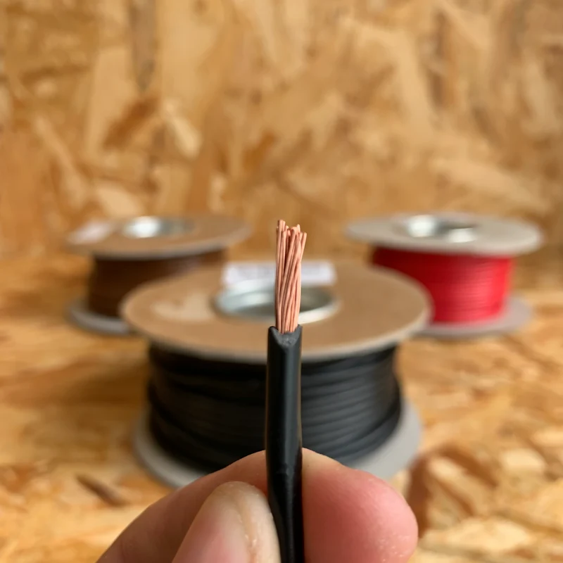 Cavo per auto unipolare da 3 mm² / bobina da 10 metri