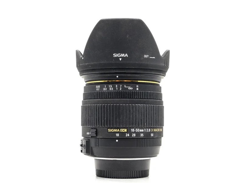 Sigma 18-50mm f/2.8 EX DC Macro HSM - Nikon Fit