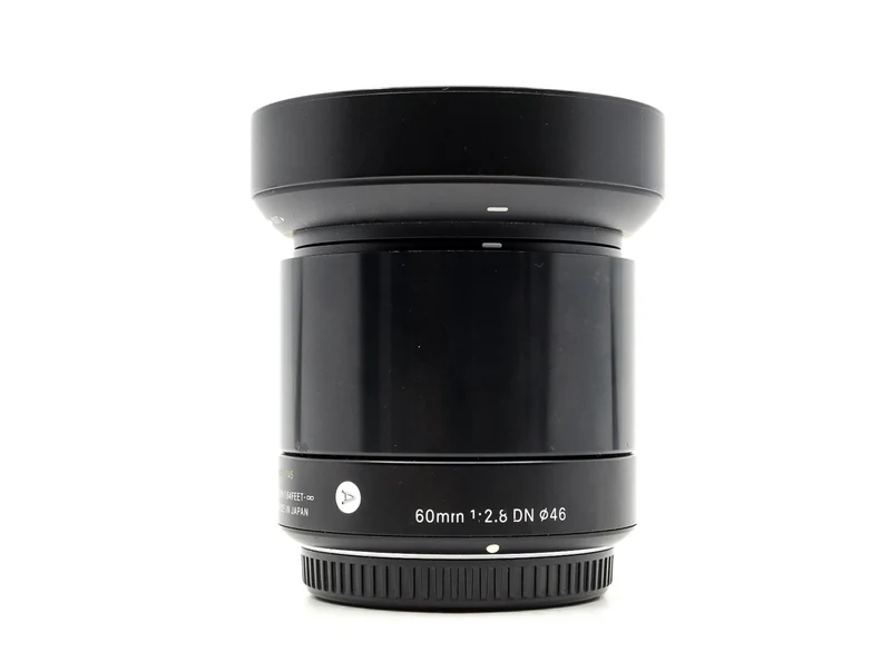 Sigma 60mm f/2.8 DN ART - Micro Four Thirds Fit