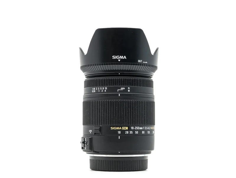 Sigma 18-250mm f/3.5-6.3 DC Macro HSM - Pentax fit