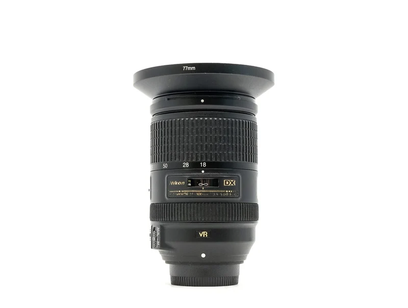 Nikon AF-S DX Nikkor 18-300mm f/3.5-5.6G ED VR