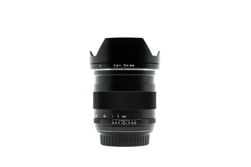 ZEISS Distagon T* 25mm f/2 ZE - Canon EF Fit
