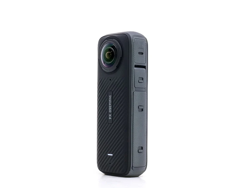 Insta360 X4