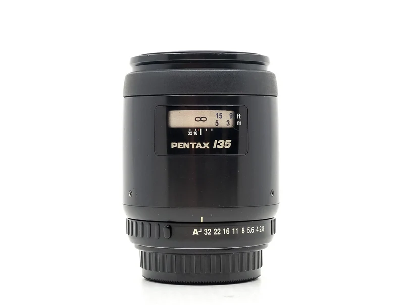 Pentax SMC Pentax-FA 135mm f/2.8