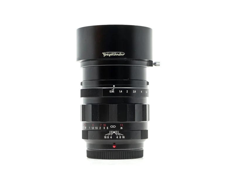 Voigtlander Nokton 42.5mm f/0.95 - Micro Four Thirds Fit