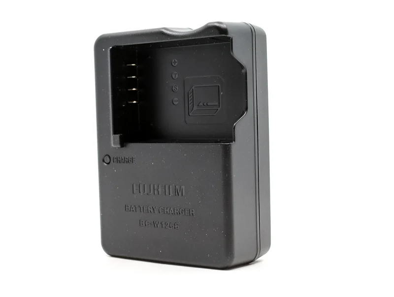 Caricabatterie Fujifilm BC-W126S