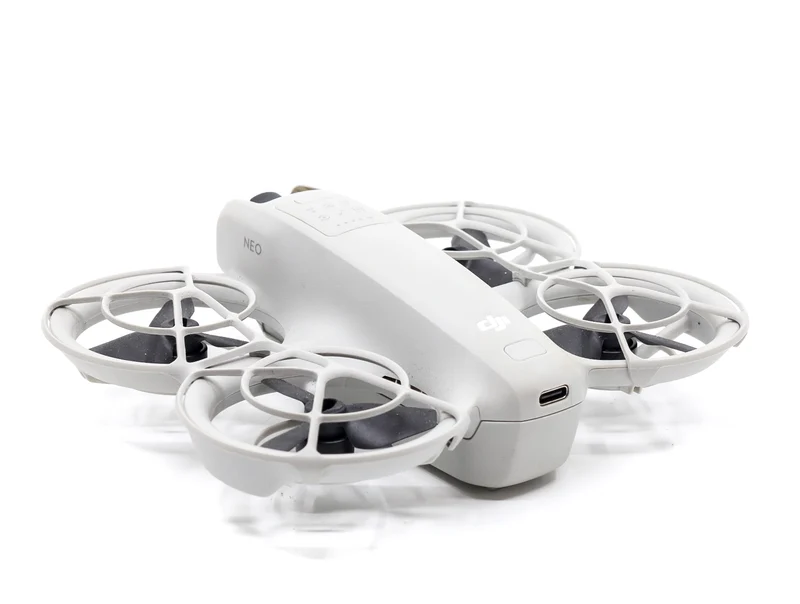 DJI Neo