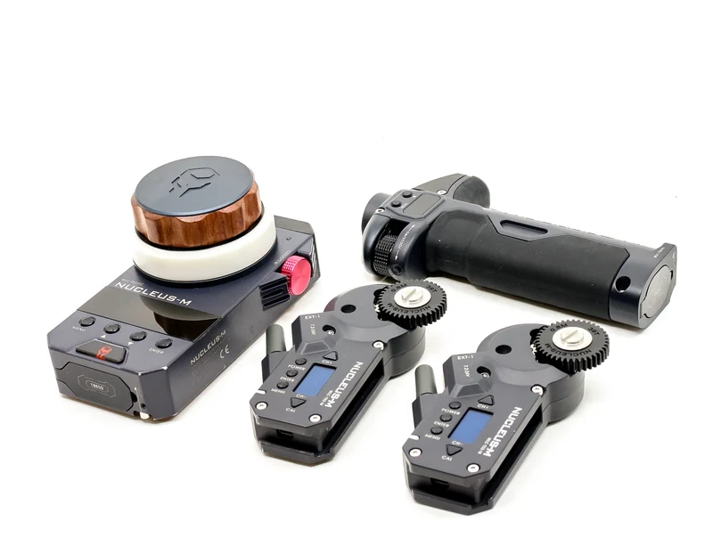 Sistema di controllo wireless delle lenti Tilta Nucleus-M