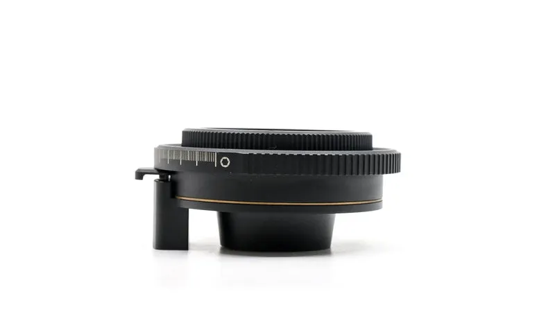 Blackmagic Design URSA Mini Pro con attacco Nikon