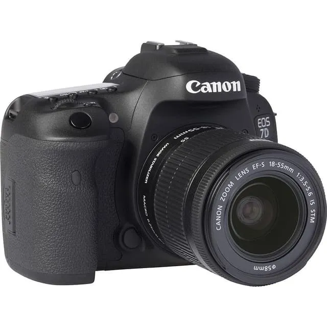EOS 7D SLR - Nero + Canon 18-55mm f/3.5-5.6 IS STM f/3.5-5.6