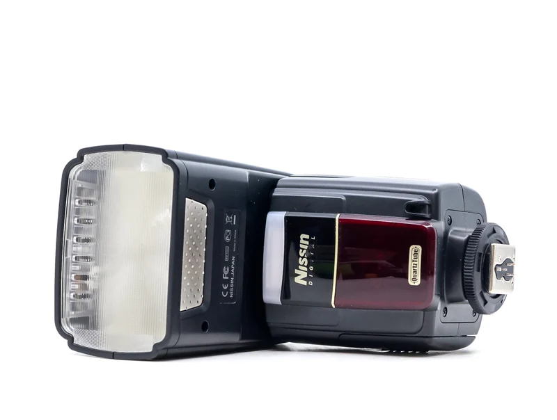 Flash Nissin MG8000 Extreme - Dedicato a Nikon