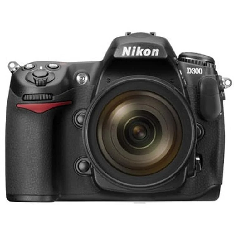 SLR D300 - Nero + Nikkor 18 - 135 mm F/3.5 - 5.6 F/3.5-5.6