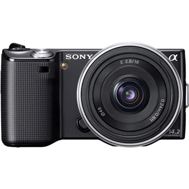 Nex-5 - Nero + Sony E PZ 16-50mm f/3.5-5.6 OSS f/3.5-5.6