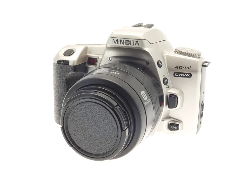 Minolta Dynax 404si + 35-70 mm f3,5-4,5 AF