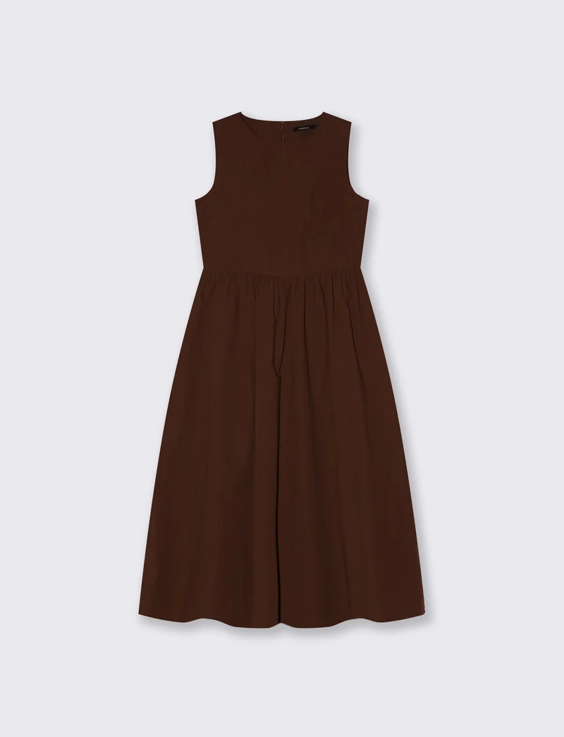 Vestito lungo smanicato con gonna ampia - Marrone cioccolato
