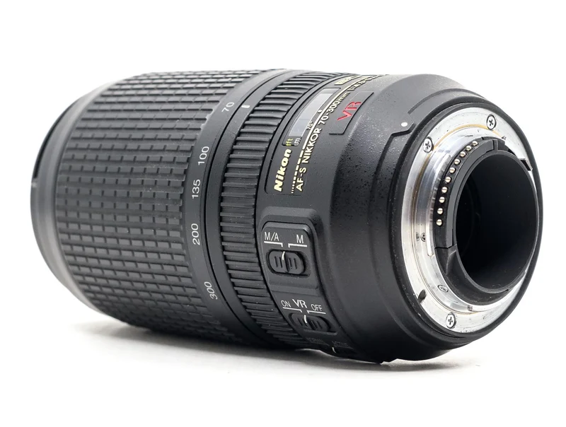 Obiettivo Nikon AF-S Nikkor 70-300mm f/4.5-5.6 G IF-ED VR