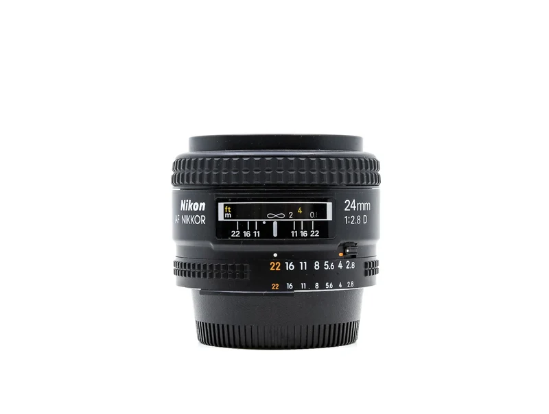 Obiettivo Nikon AF Nikkor 24 mm f/2.8D
