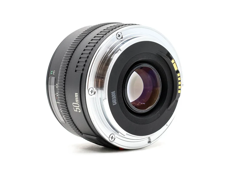 Canon EF 50 mm f/1.8