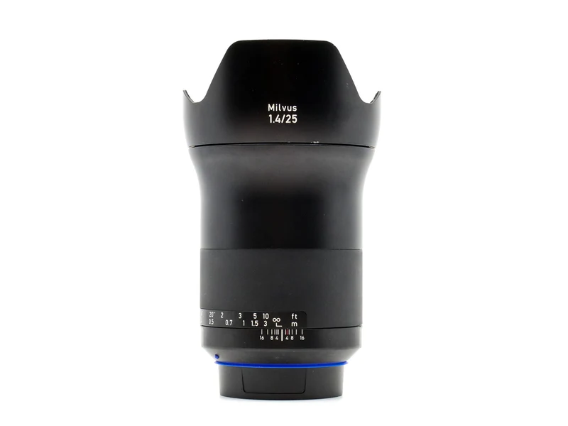 Zeiss Milvus 25mm f/1.4 ZE - Canon EF adatto