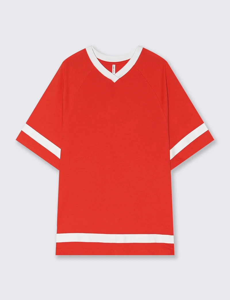 T-Shirt Scollo a V con Stampa - Corallo