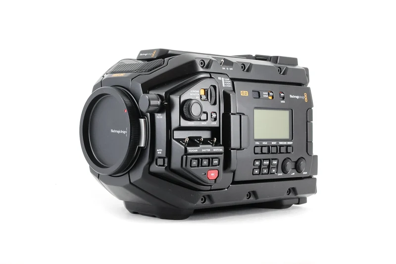 Blackmagic Design URSA Mini Pro G2 4.6K - Compatibile con Canon EF