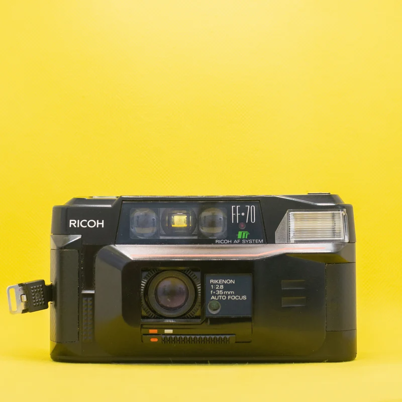 Fotocamera a pellicola Ricoh FF70 F2.8-35mm