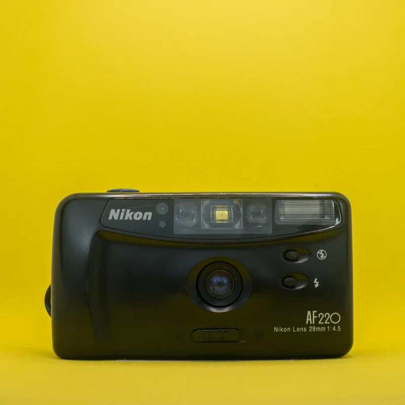 Nikon AF220 - Fotocamera compatta a pellicola 35 mm