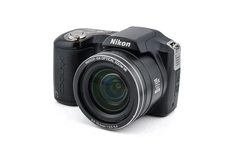 Nikon Coolpix L100 - Fotocamera digitale compatta vintage Digicam (nera) rinnovata