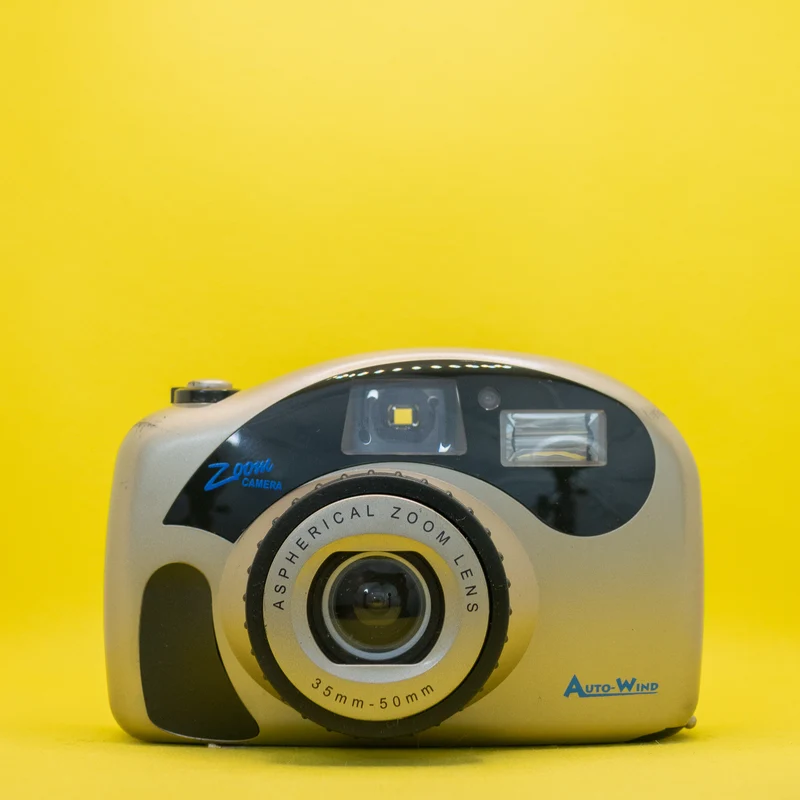 Fotocamera con zoom automatico del vento - Fotocamera vintage analogica da 35 mm