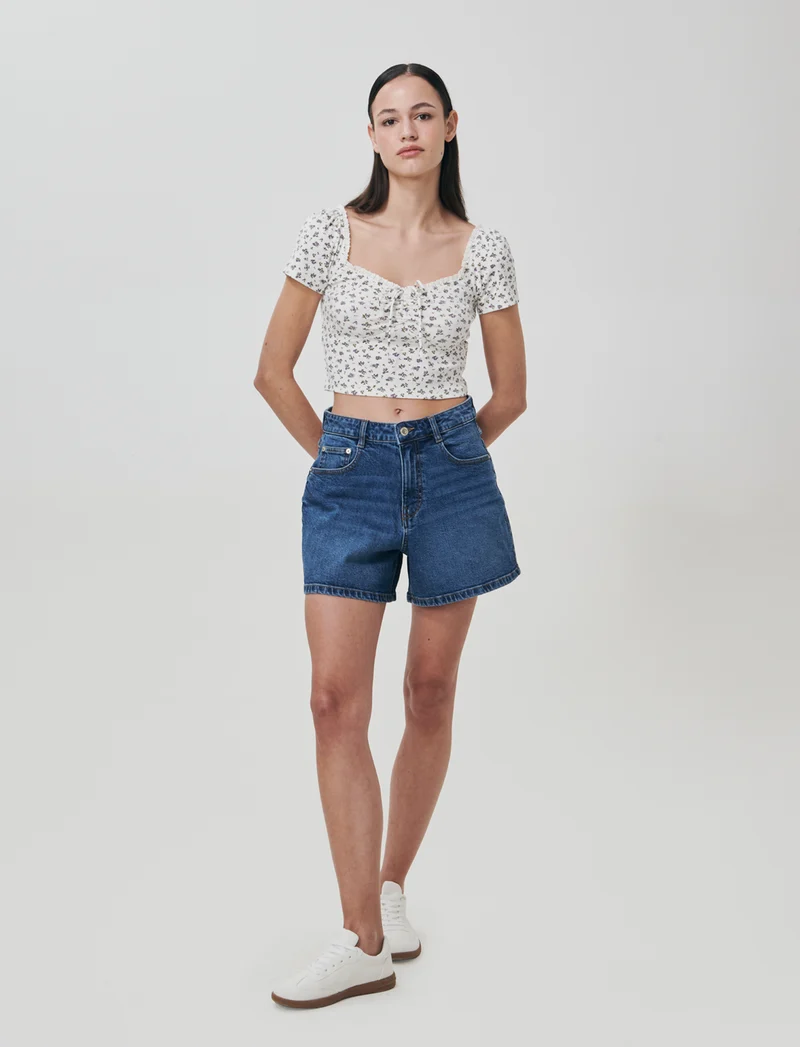 Top arricciato con manica corta slim - var 2