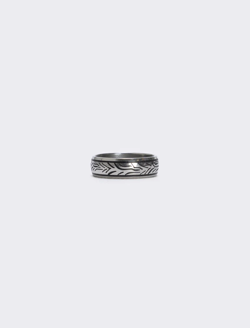 Anello fasciato per uomo elegante - Argento
