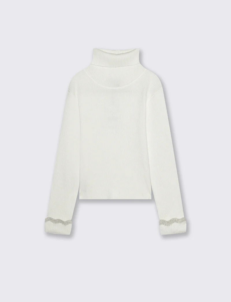 Maglia collo alto con dettaglio in fibra metallizzata al polsino. - Bianco latte