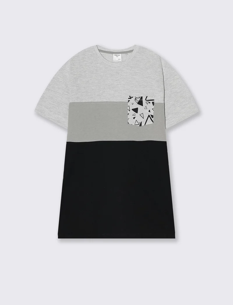 T-shirt con taschino da uomo - Nero