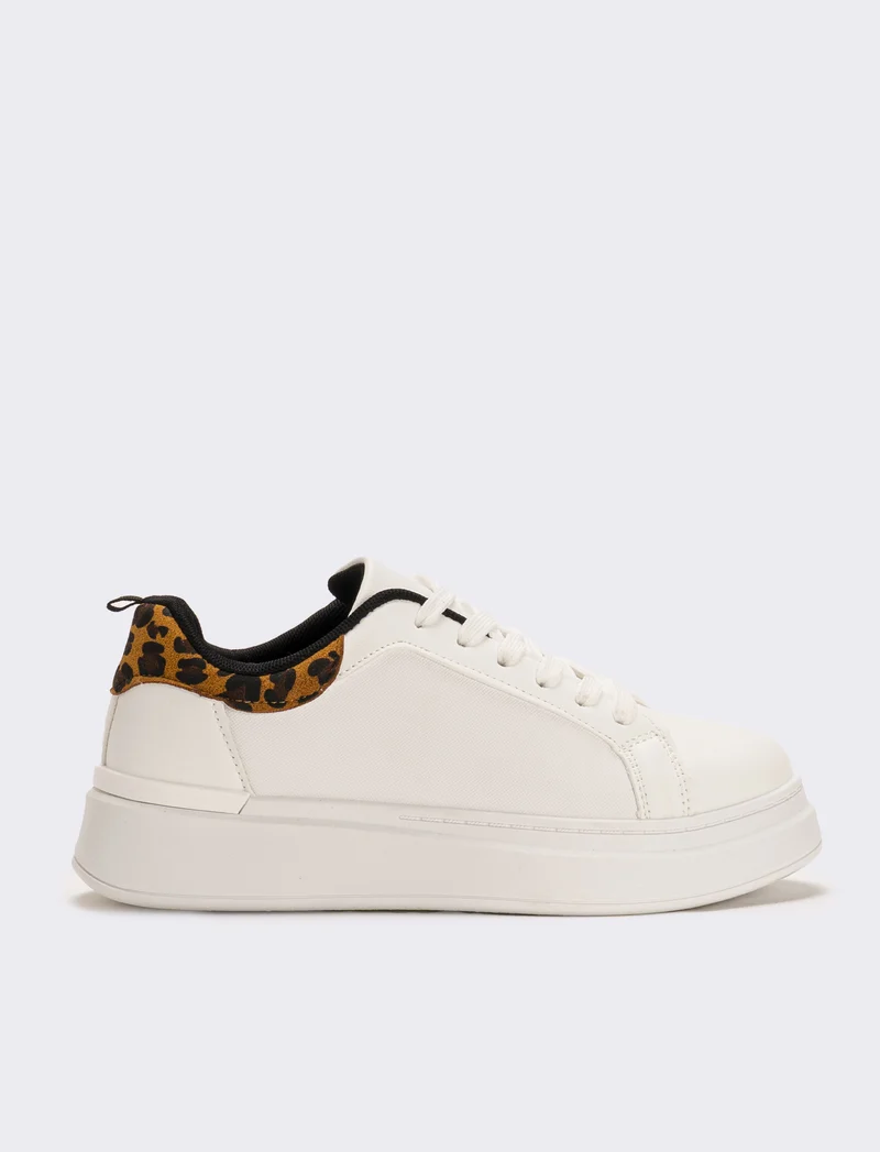 Sneakers con riporto leopardato da donna - Bianco