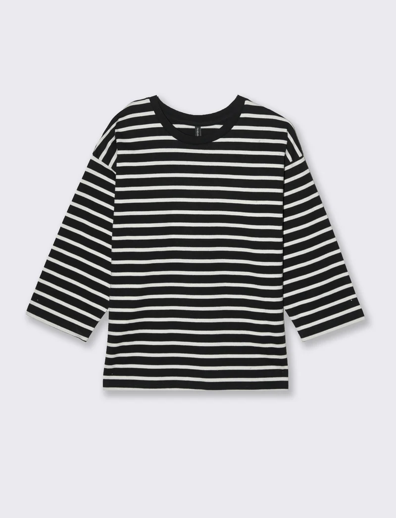 T-SHIRT CON FANTASIA A STRISCE - var 1
