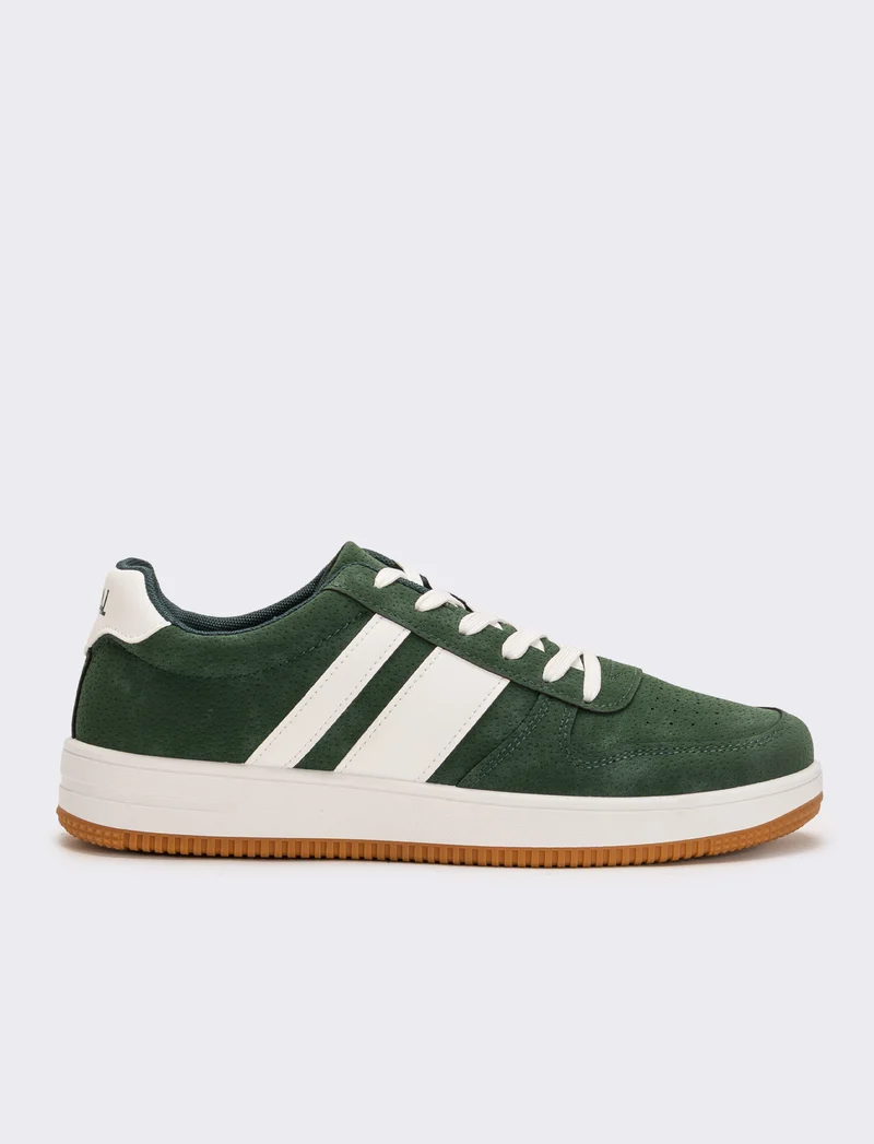 Sneakers con inserti bianchi da uomo - Verde